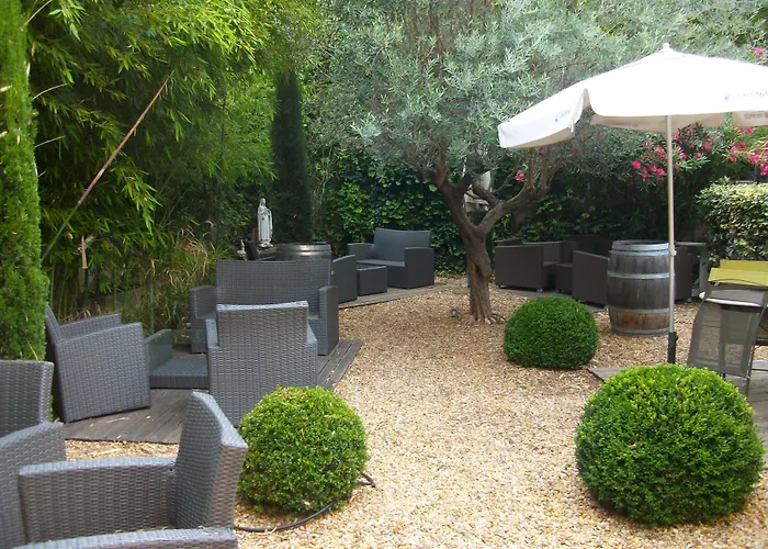 Hotel Du Pont Vieux Carcassonne photo
